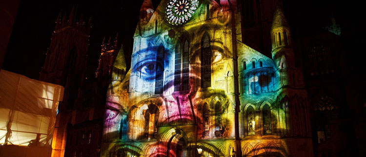 Iluminación de Eventos: Transformando Espacios