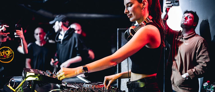 Los Secretos de los DJs Profesionales